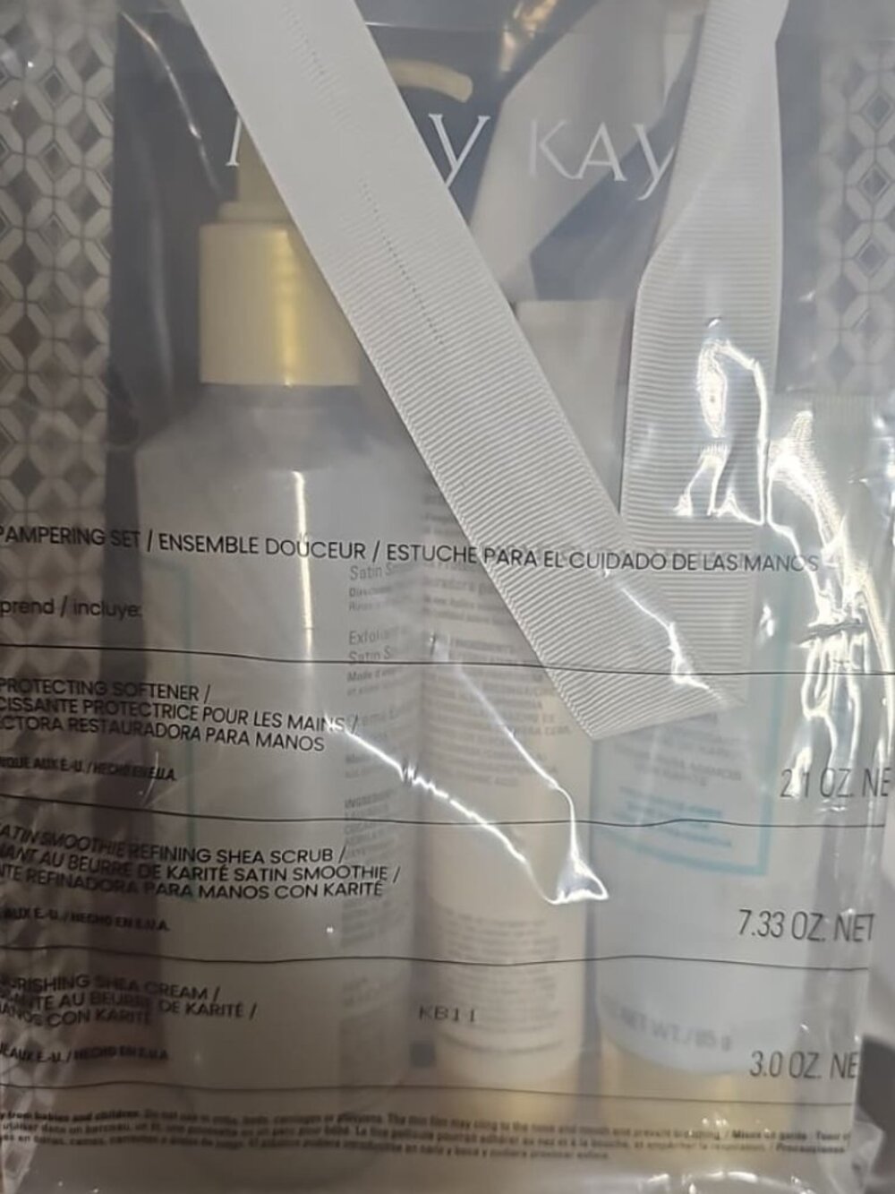 NIP Mary Kay Satin Hands Pampering Set White Tea & Citrus 3-Piece
